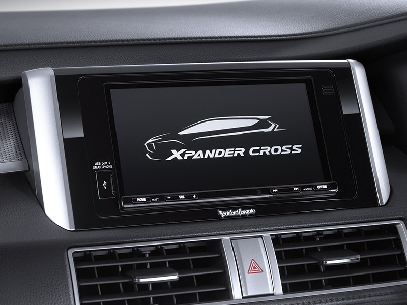 Image Mitsubishi Xpander Cross Black Edition
